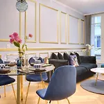 The Marie-Antoinette Suite In The Golden Triangle