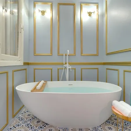 The Marie-antoinette In The Golden Triangle Appartamento *