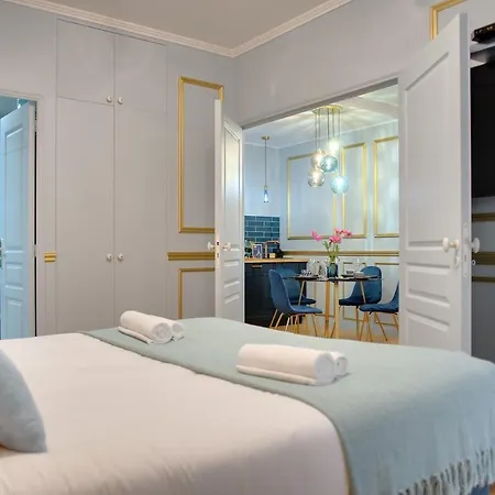Appartamento The Marie-antoinette In The Golden Triangle *